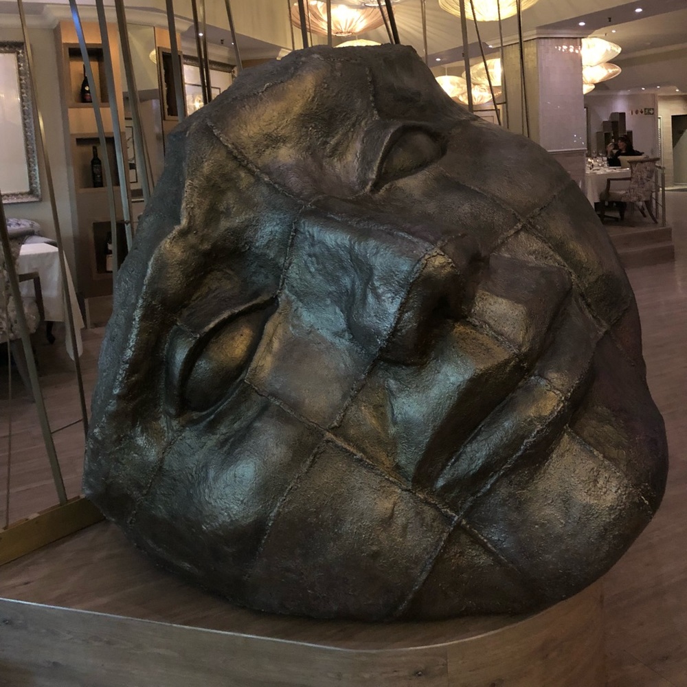 Meet your Posher, Raven